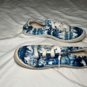 Time and True sneakers